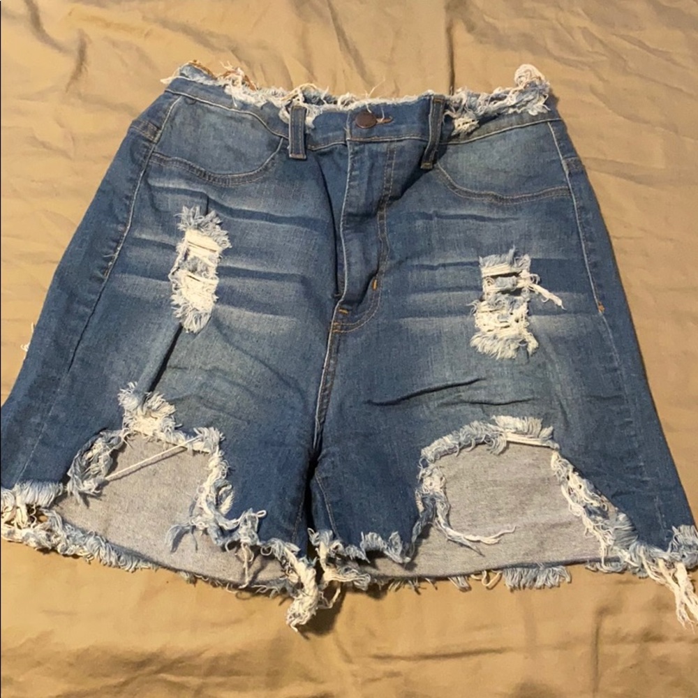 Fashion nova jean shorts